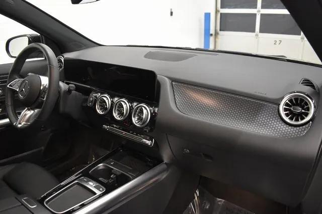 used 2025 Mercedes-Benz GLA 250 car, priced at $33,998