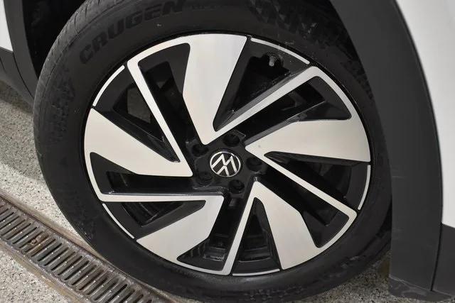 used 2025 Volkswagen Atlas car, priced at $33,498