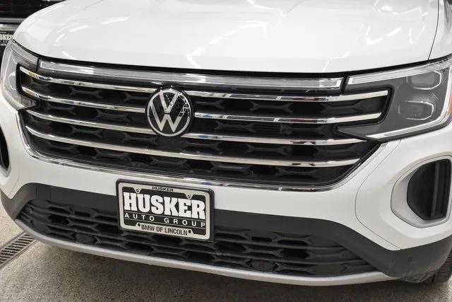 used 2025 Volkswagen Atlas car, priced at $33,498