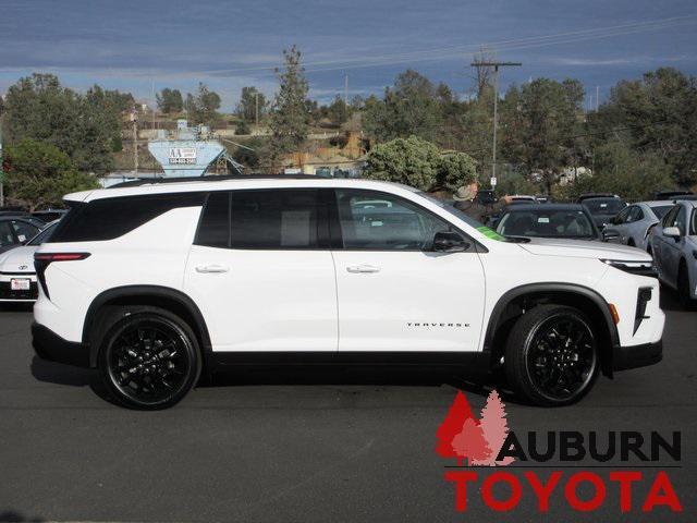used 2025 Chevrolet Traverse car, priced at $36,488