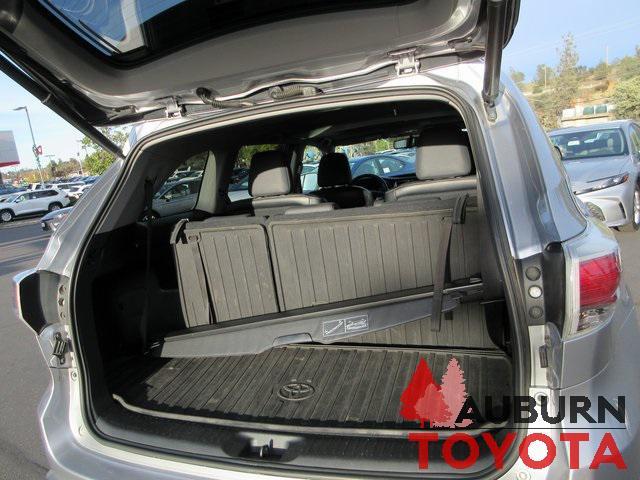 used 2015 Toyota Highlander car, priced at $15,488