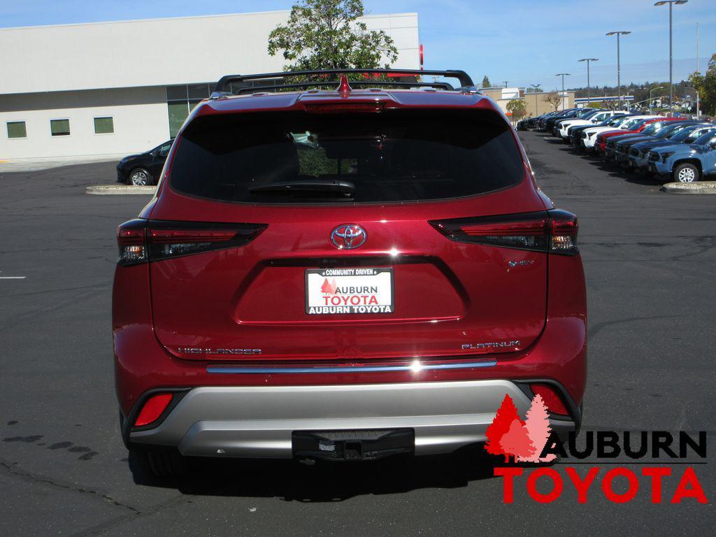 new 2026 Toyota Highlander Hybrid car, priced at $60,501
