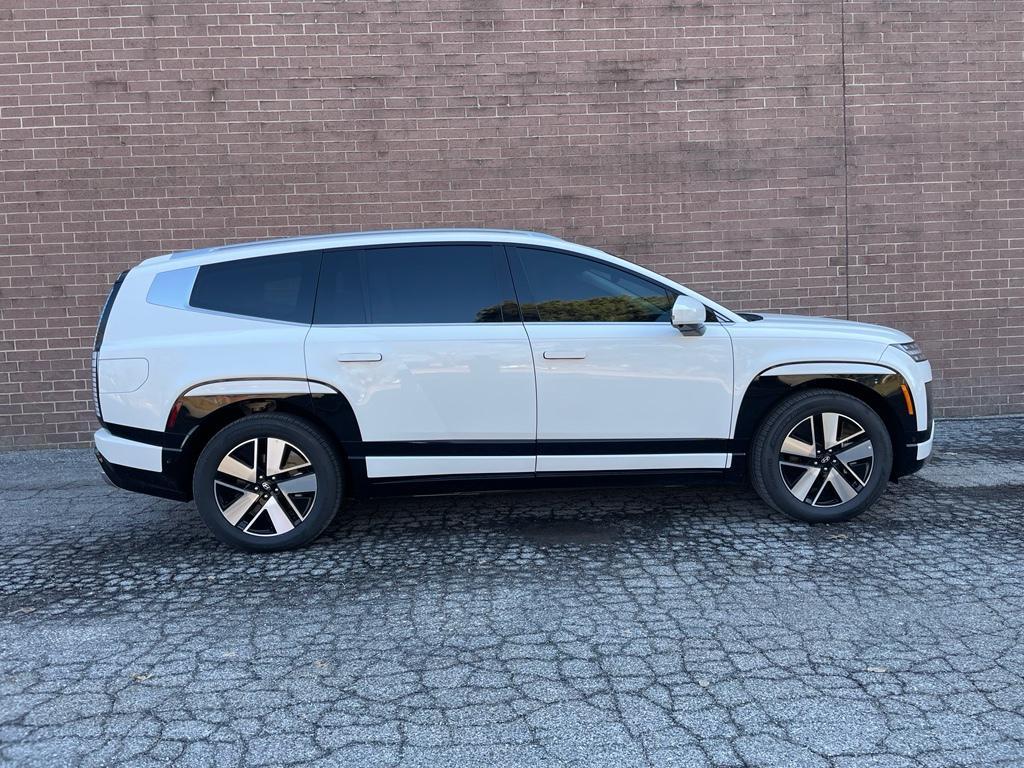 new 2026 Hyundai IONIQ 9 car, priced at $46,478