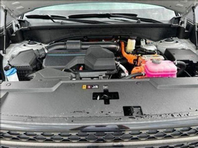 new 2025 Hyundai SANTA FE HEV car, priced at $46,315