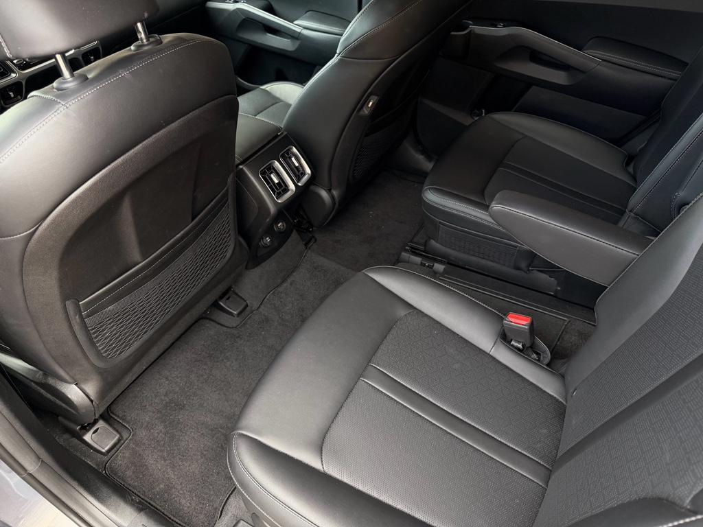 used 2022 Kia Sorento car, priced at $27,250