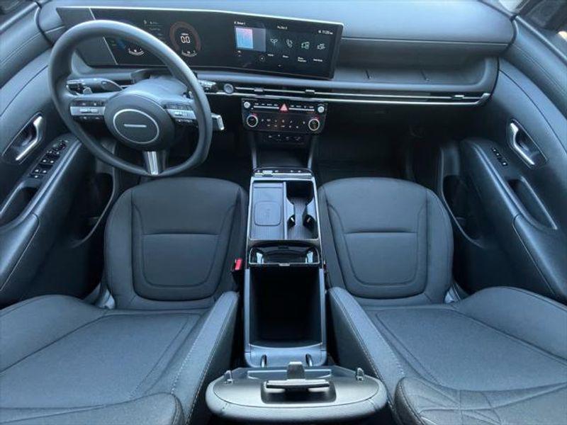 new 2025 Hyundai TUCSON Hybrid car, priced at $33,095