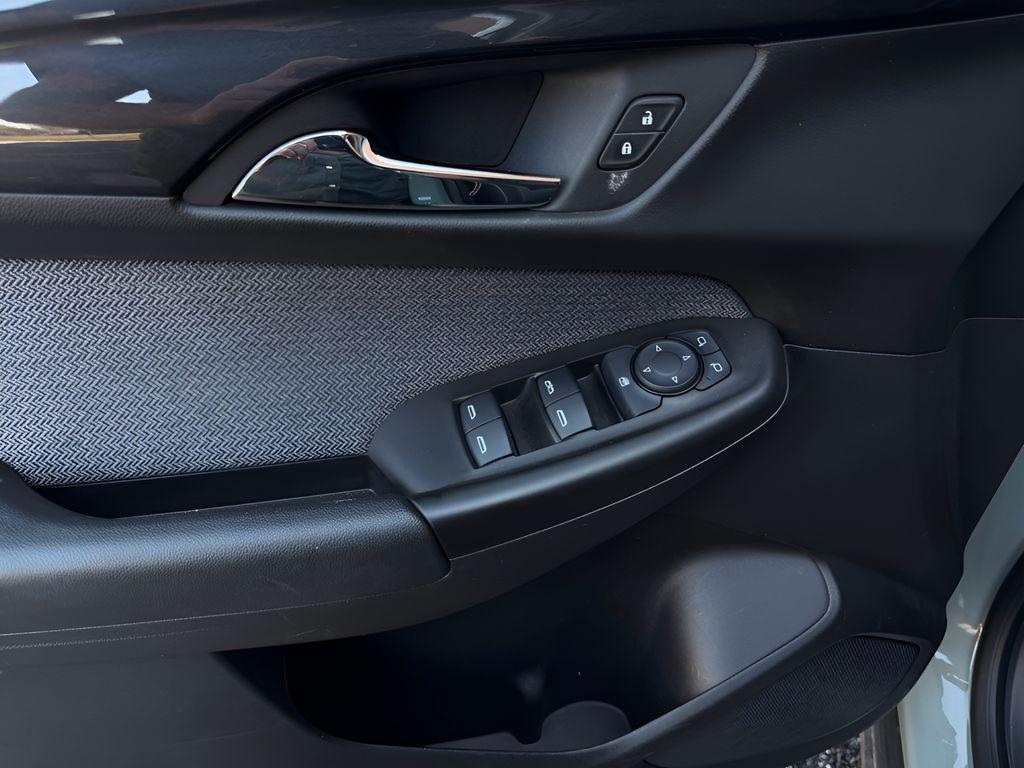 used 2025 Chevrolet TrailBlazer car, priced at $22,670