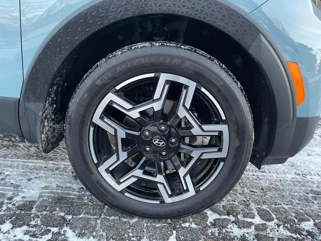 used 2025 Hyundai SANTA CRUZ car, priced at $36,987