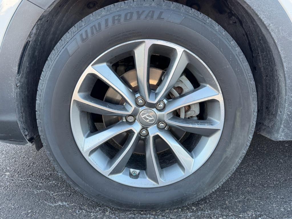 used 2019 Hyundai Santa Fe XL car, priced at $12,995