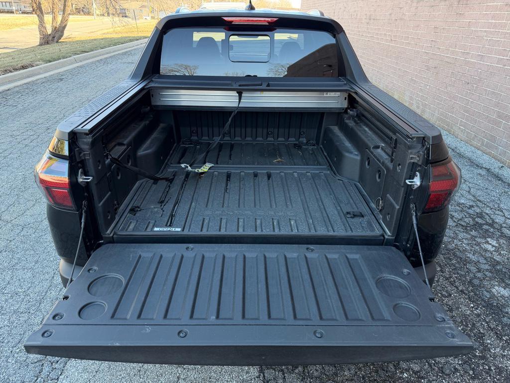 used 2025 Hyundai SANTA CRUZ car, priced at $40,330