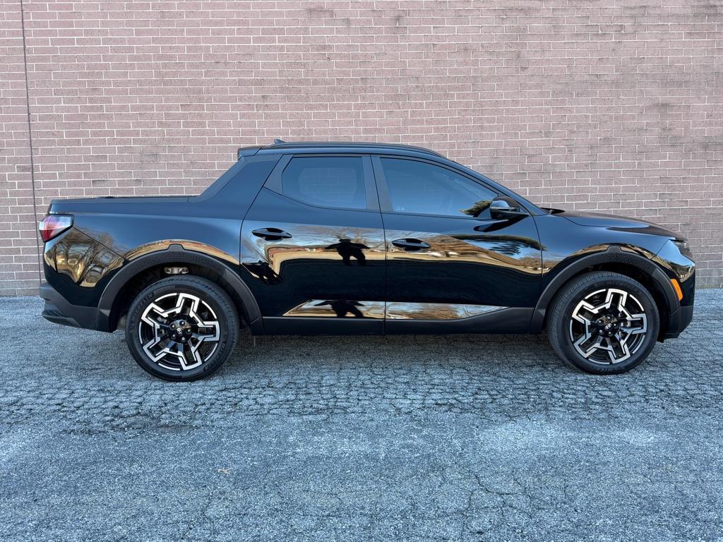 used 2025 Hyundai SANTA CRUZ car, priced at $37,146