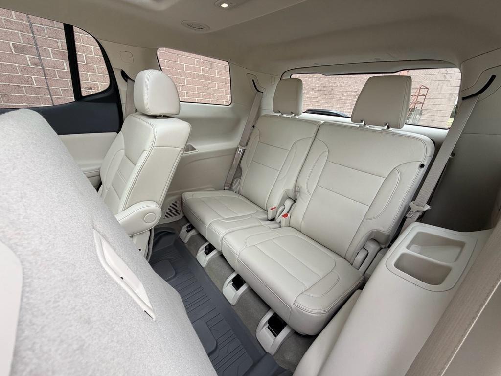 used 2023 GMC Acadia car, priced at $32,999