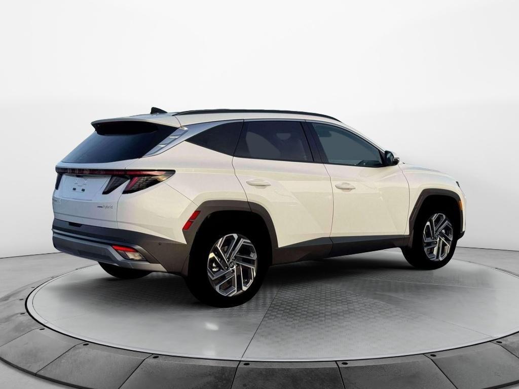 new 2026 Hyundai TUCSON Hybrid car, priced at $41,053