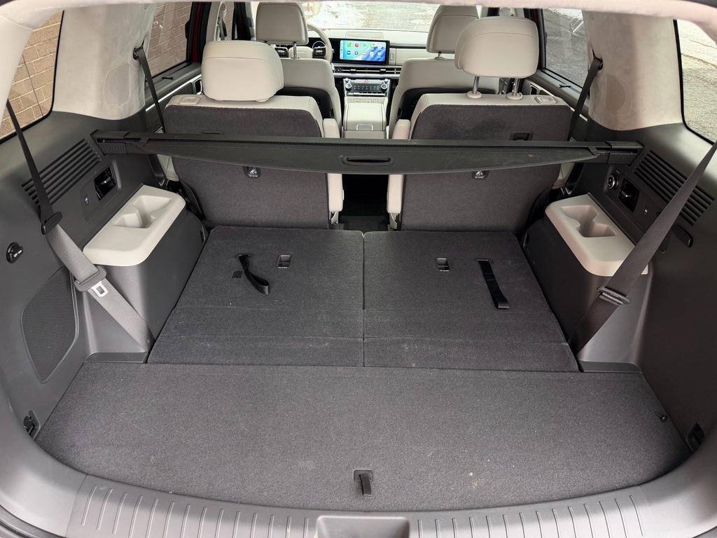 used 2025 Hyundai Santa Fe car, priced at $41,995