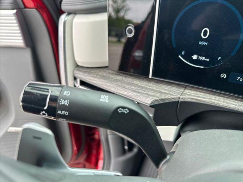 used 2025 Hyundai Santa Fe car, priced at $42,260