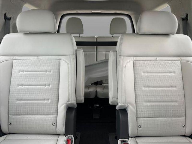 used 2025 Hyundai Santa Fe car, priced at $42,260