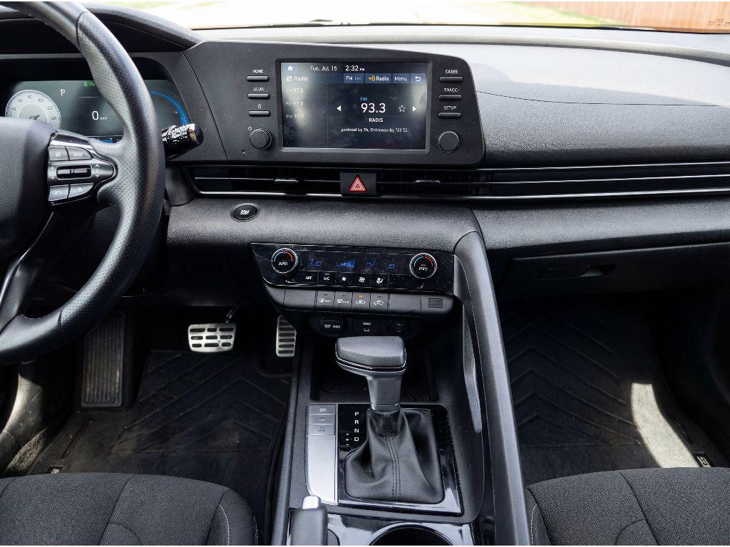 new 2025 Hyundai Elantra car, priced at $23,708
