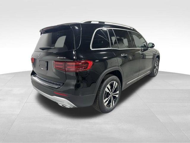 new 2025 Mercedes-Benz GLB 250 car, priced at $52,305