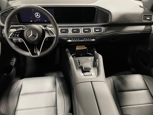 new 2025 Mercedes-Benz GLS 450 car, priced at $91,945