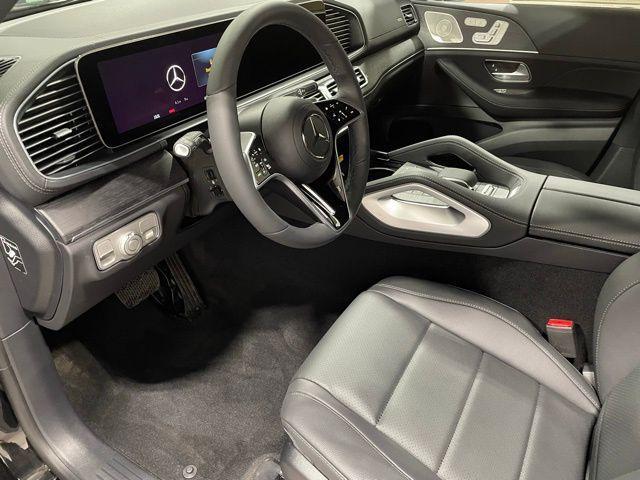 new 2025 Mercedes-Benz GLS 450 car, priced at $91,945
