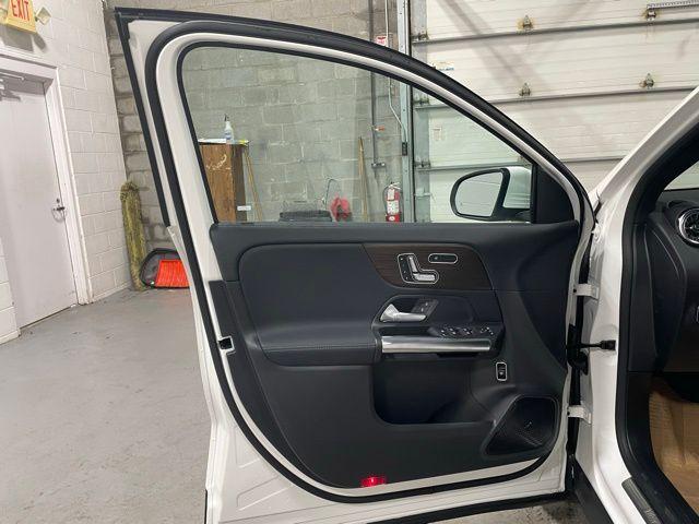 new 2026 Mercedes-Benz GLA 250 car, priced at $49,330