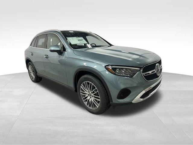 new 2026 Mercedes-Benz GLC 300 car, priced at $58,105