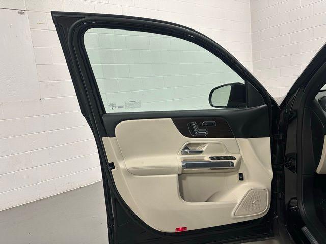 new 2026 Mercedes-Benz GLB 250 car, priced at $52,345