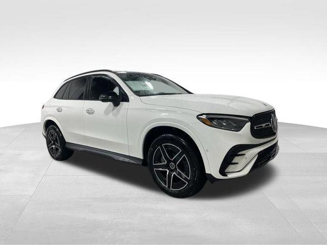 new 2026 Mercedes-Benz GLC 300 car, priced at $63,185