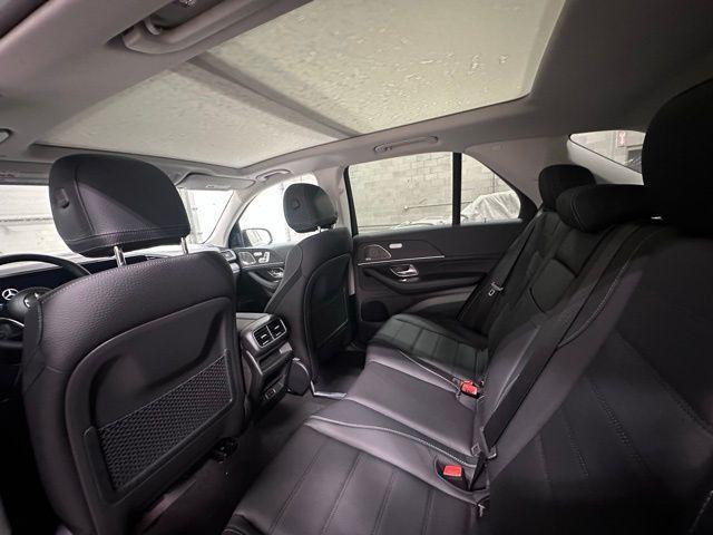 new 2026 Mercedes-Benz GLE 450 car, priced at $82,885
