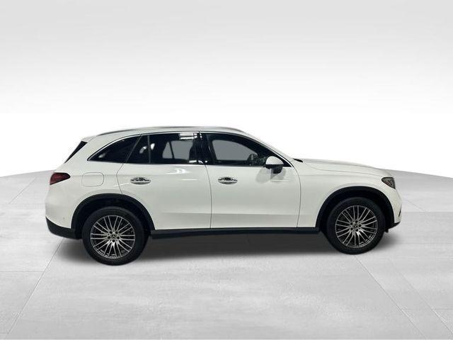 new 2026 Mercedes-Benz GLC 300 car, priced at $59,695