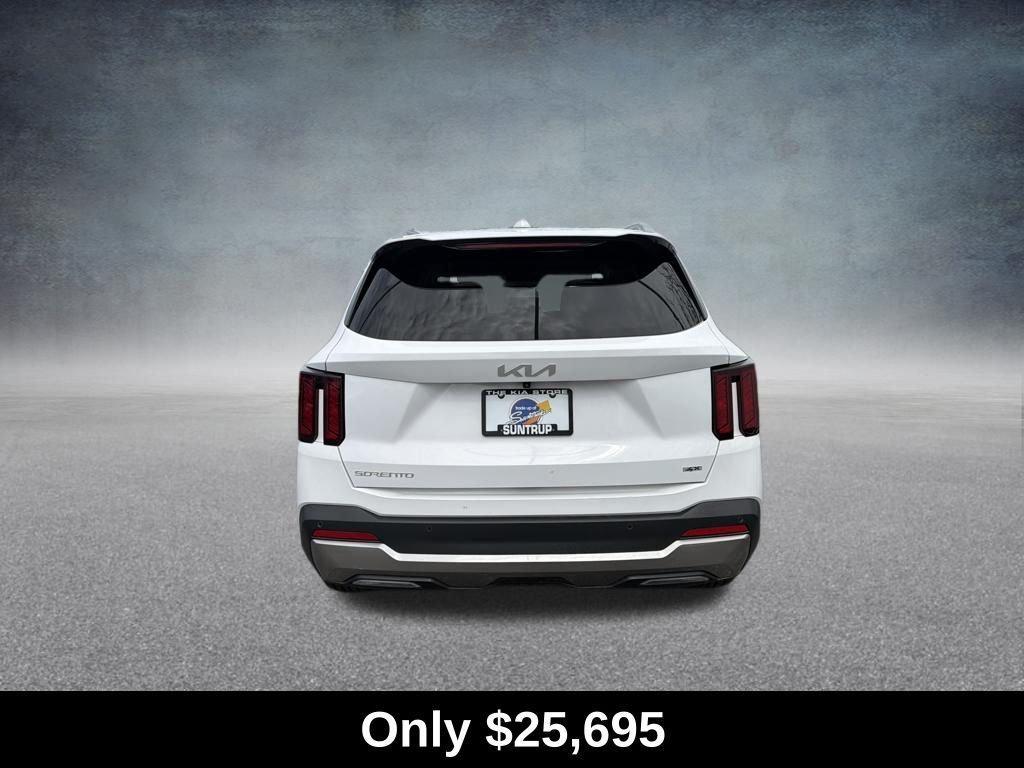 used 2024 Kia Sorento car, priced at $25,695