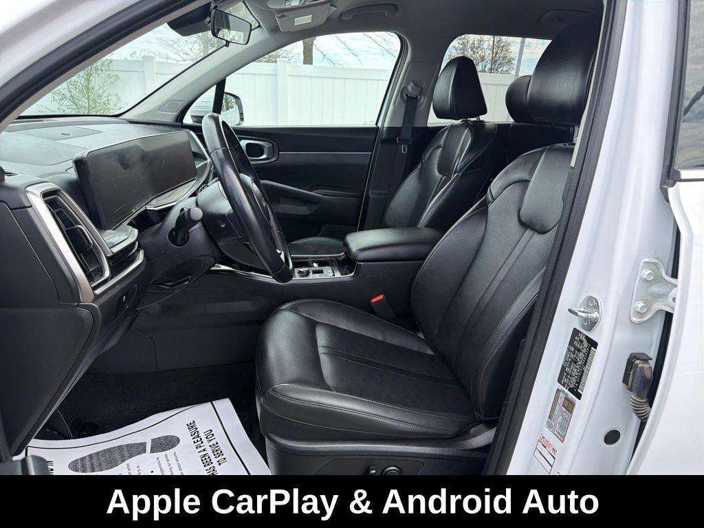 used 2024 Kia Sorento car, priced at $25,695