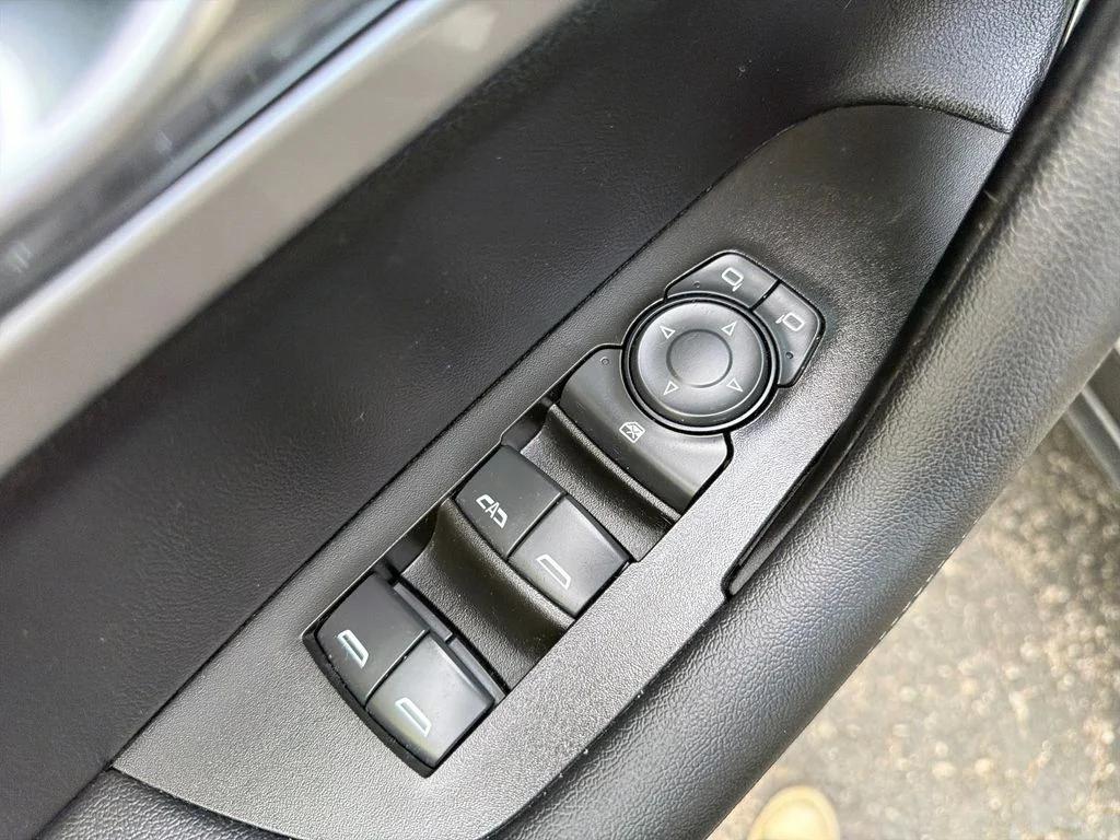 used 2021 Chevrolet Blazer car, priced at $21,035