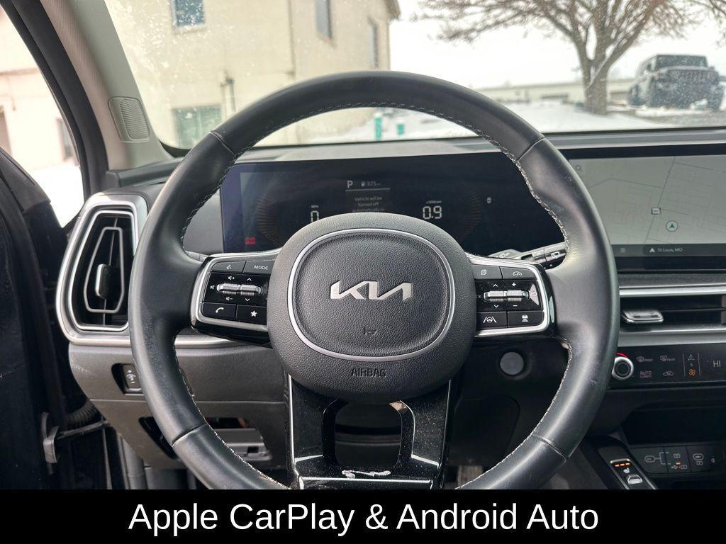 used 2024 Kia Sorento car, priced at $25,995