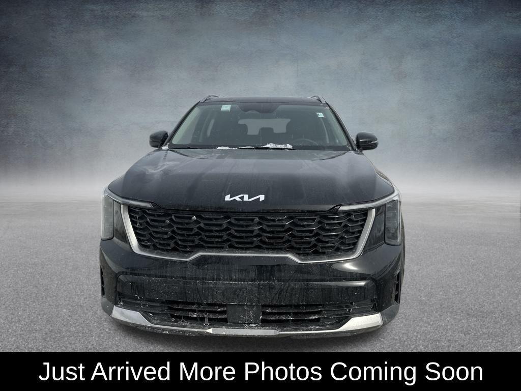 used 2024 Kia Sorento car, priced at $25,995