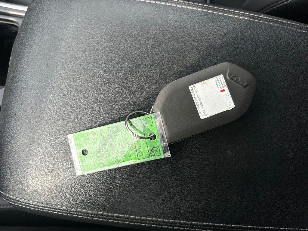 used 2024 Kia Sorento car, priced at $25,995