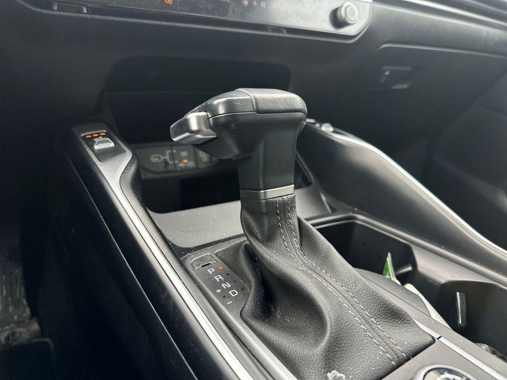 used 2024 Kia Sorento car, priced at $25,995