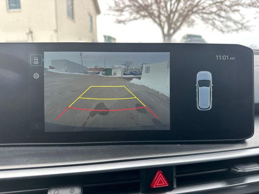 used 2024 Kia Sorento car, priced at $25,995