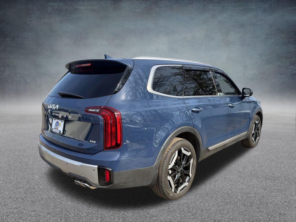 used 2022 Chevrolet Trax car, priced at $13,495