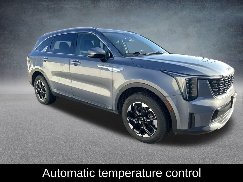 used 2024 Kia Sorento car, priced at $27,299