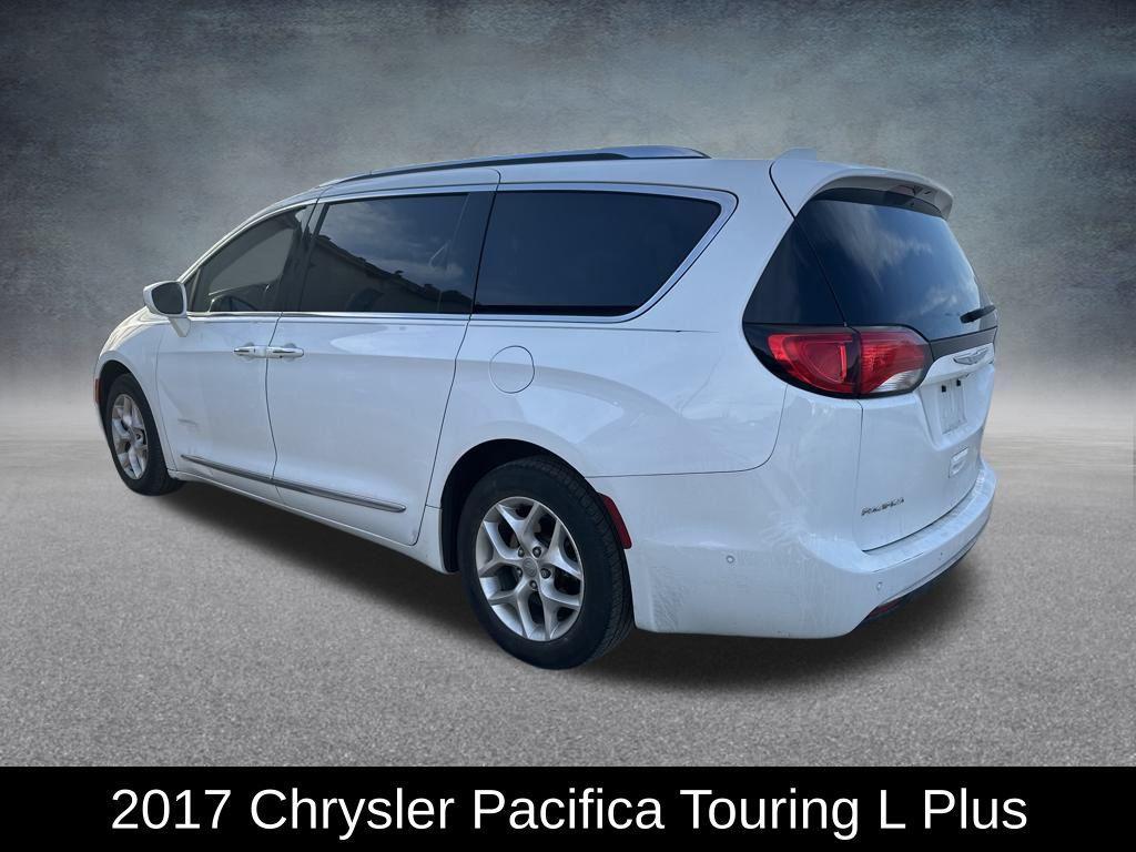 used 2017 Chrysler Pacifica car, priced at $13,495