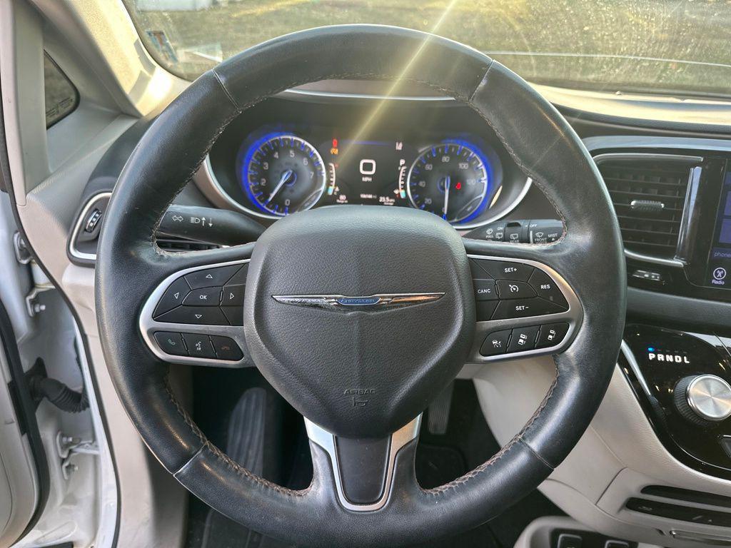 used 2017 Chrysler Pacifica car, priced at $13,495