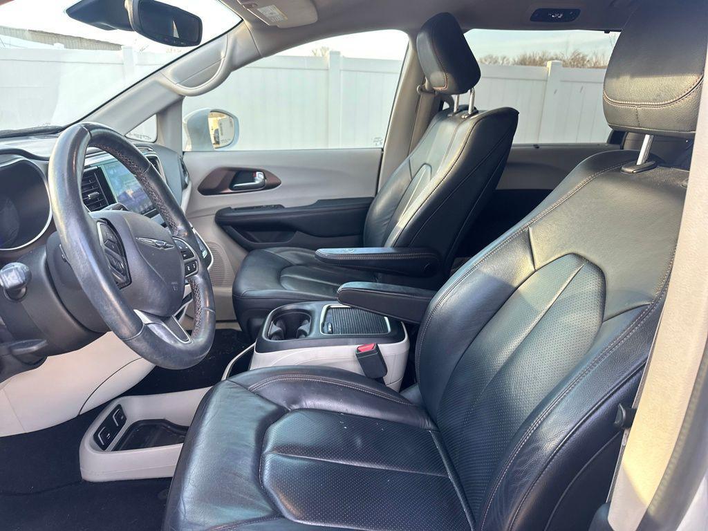 used 2017 Chrysler Pacifica car, priced at $13,495