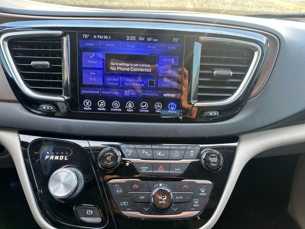 used 2017 Chrysler Pacifica car, priced at $13,495