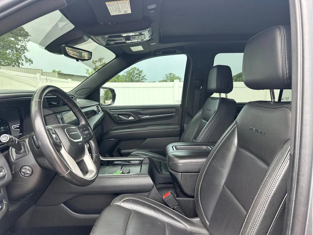 used 2022 GMC Yukon XL car, priced at $49,141