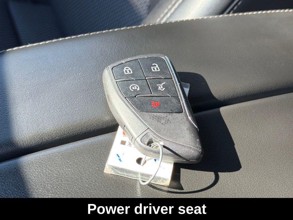 used 2023 Buick Envision car, priced at $18,465