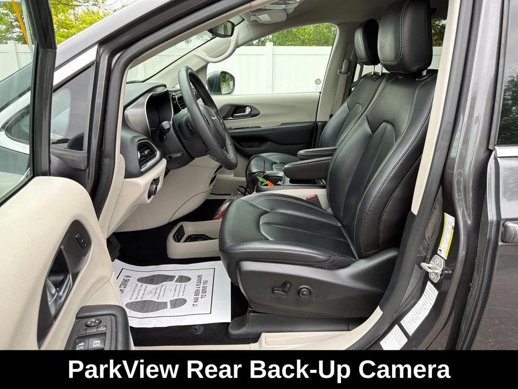 used 2023 Chrysler Pacifica car, priced at $25,055