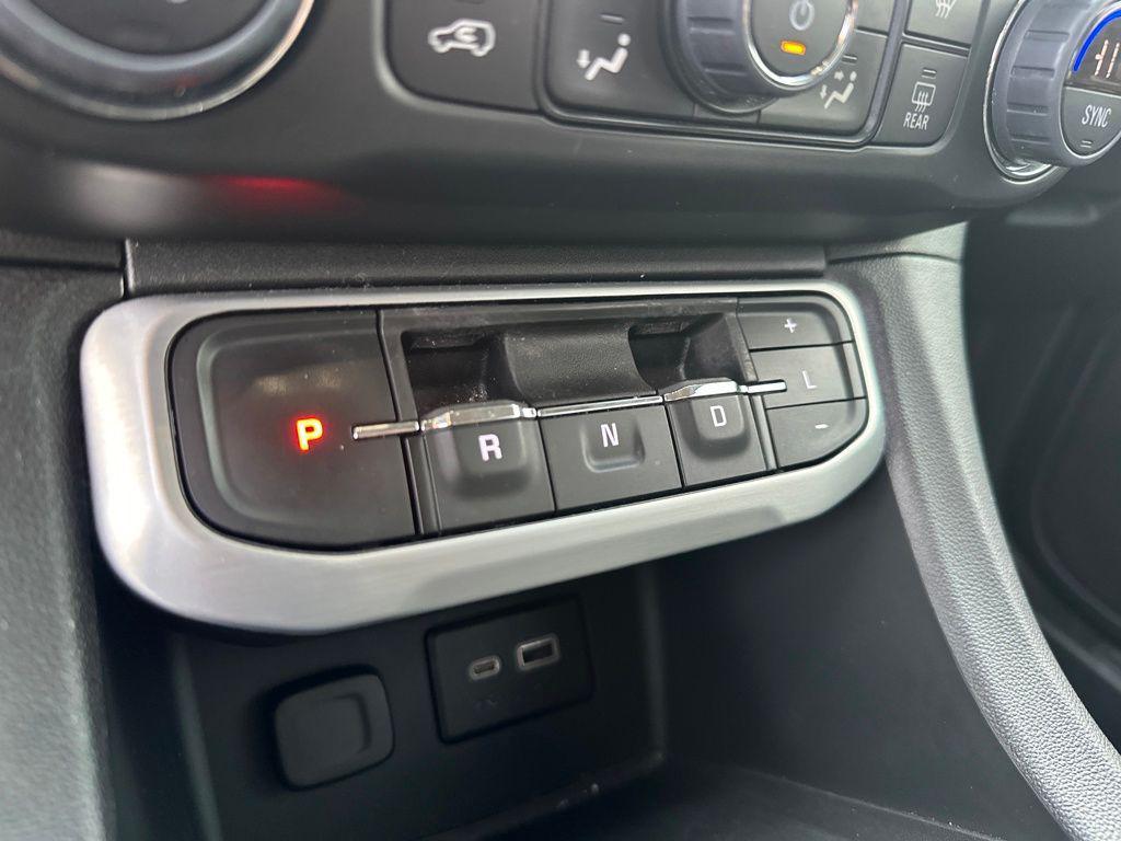 used 2023 GMC Acadia car, priced at $24,745