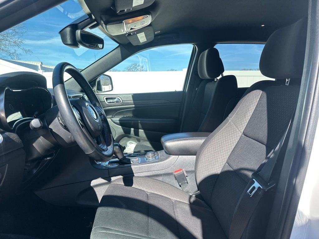 used 2018 Jeep Grand Cherokee car, priced at $17,705