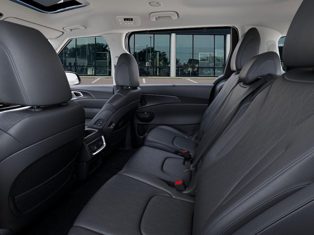 new 2026 Kia Carnival Hybrid car, priced at $48,175